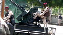 Ivory Coast mutiny:  Soldiers continue standoff over pay