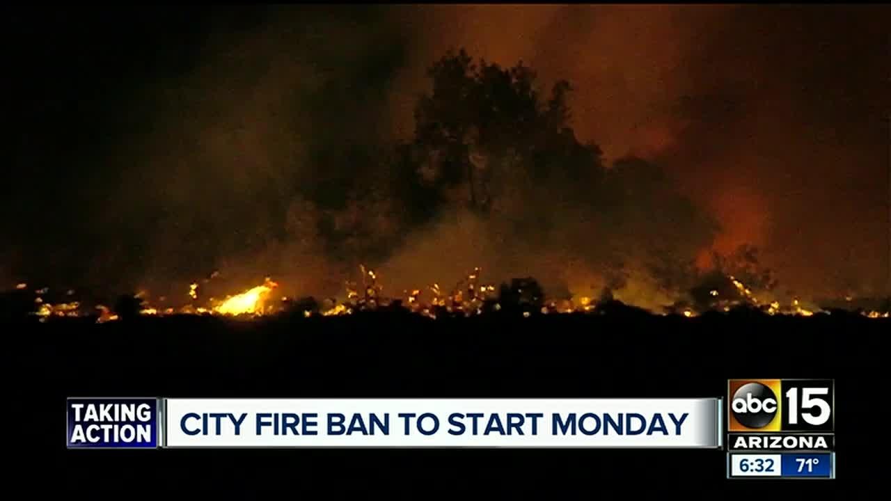 Brush fire breaks out in Goodyear
