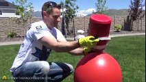 Riempie un palloncino gigante con l'azoto liquido, quello che succede vi lascerà senza parole!