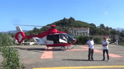 Midibüsün Uçuruma Devrilmesi -Yaralı Ambulans Helikopterle Izmir'e Sevk Edildi