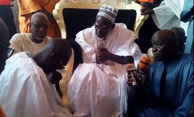 Serigne Mountakha Mbacké à la mosquée Massalikoul Jinane