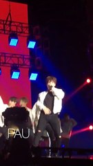 [FANCAM] BTS THE WINGS TOUR HONG KONG 1 YOONGI SEXY MOVES