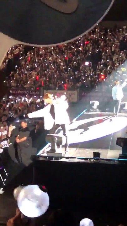 [FANCAM] BTS THE WINGS TOUR HONG KONG 1 JUNGKOOK & JIMIN JIKOOK MOMENT