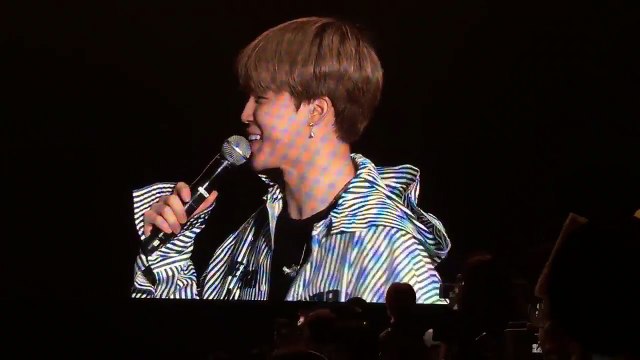 [FANCAM] BTS THE WINGS TOUR HONG KONG 2 JIMIN SPEAKING CANTONESE