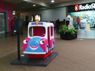 RG Mitchell Hank's Ice Cream Van Kiddie Ride