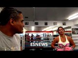 Bad Bitch Big Fan of Floyd Mayweather - esnews boxing