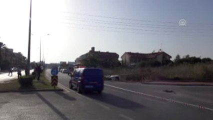 Minibüsle Motosiklet Çarpıştı: 1 Ölü