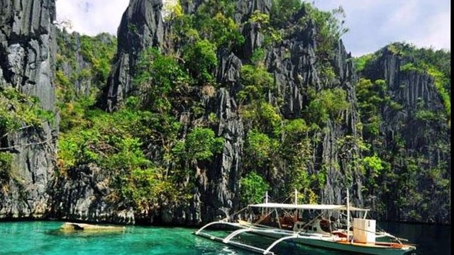 ELVIS PRESLEY - RARE CLASSIC GOSPEL MUSIC BY ELVIS PRESLEY