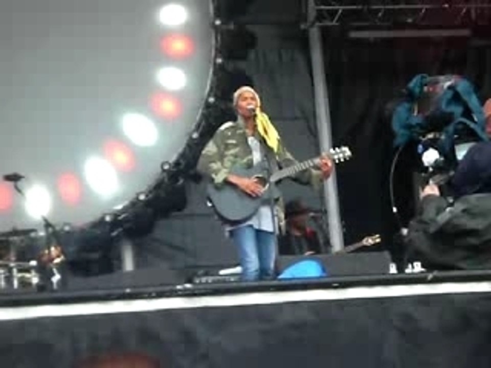 Ayo au festival Solidays en 2007