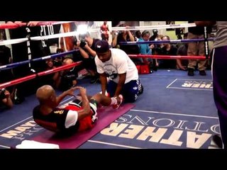 Shaq What Is Boxing All About And Why He Likes Floyd Mayweather - esnews boxing