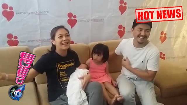 Hot News! 15 Jam Berjuang, Proses Persalinan Dian Ayu Sungguh Menegangkan - Cumicam 15 Mei 2017