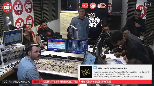 La radio OUI FM en direct vidéo /// La radio s'écoute aussi avec les yeux (2960)