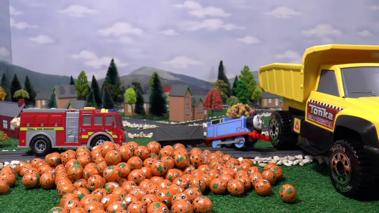 Minions Funny Toy Stories with Thomas and Friends Train Toys and Surprise Eggs Compilation TT4U_77