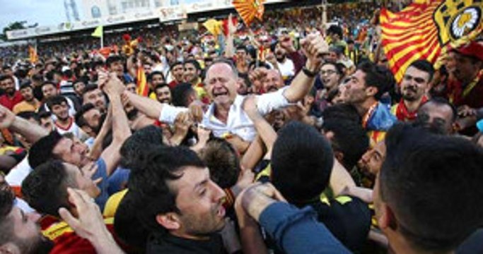 Yeni Malatyaspor Teknik Direktörü İrfan Buz, Şampiyonlukla Büyük Sevinç Yaşadı