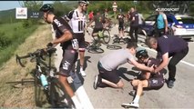 Enorme chute à vélo contre une moto sur le tour d'italie - Giro 2017