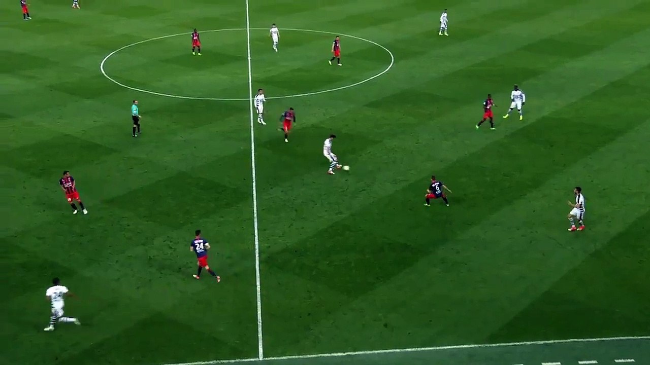 Ohh le dribble de Bensebaini