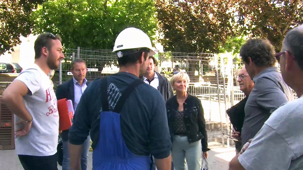 D!CI TV : début des travaux de la rénovation de la façade du château de Laragne-Montéglin