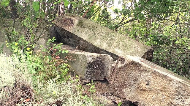 Hautes-Alpes : maisons fissurées et murs qui s'affaissent à Embrun. La réaction de Chantal Eymeoud