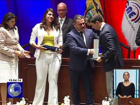 CNE entregó credenciales a Parlamentarios Andinos, Asambleístas nacionales y del exterior