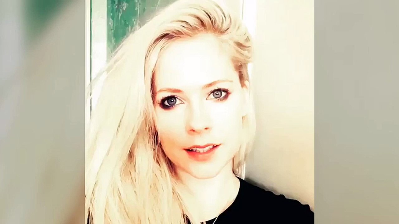 Avril Lavigne died fourteen years ago and fans think they know what happened