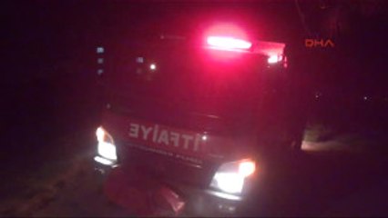 Adıyaman Rögarda Mahsur Kalan 5 Köpek Yavrusu 1 Saatte Kurtarıldı