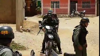 Venezuela: GNB arremetió contra joven y madre en Margarita