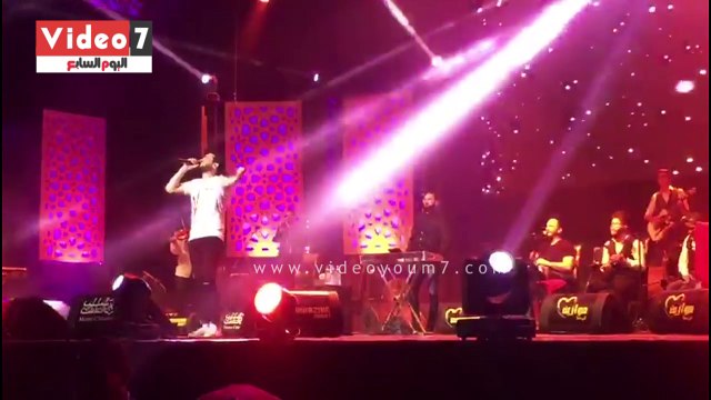 محمد السالم يستعين بصوت أمينة فى موازين.. والديك يرقص مع الجمهور