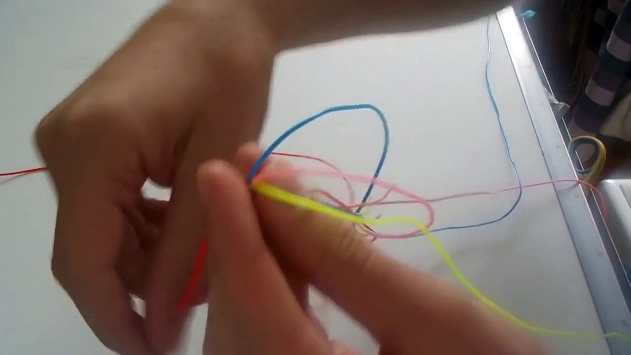 [TUTO FACILE] COMMENT FAIRE UN SCOUBIDOU C