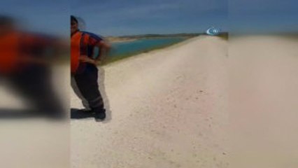 Küçük Çocuk Boğulma Tehlikesi Geçiren Babasının Başında Bekledi