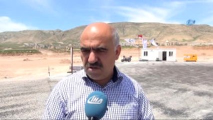 Zeynel Bey Türbesi Yeni Yerinde Ziyaretçilerini Ağırladı