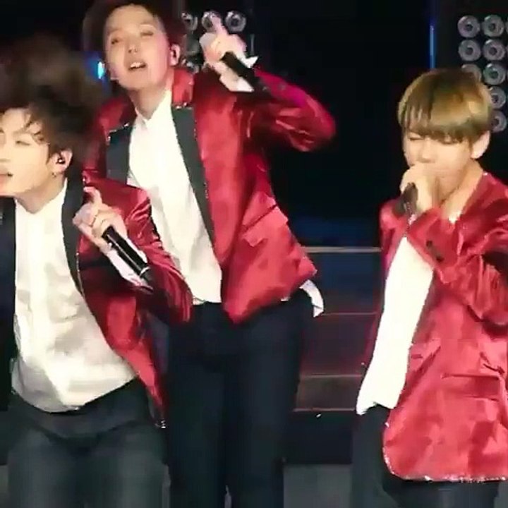[FANCAM] BTS THE WINGS TOUR HONG KONG 2 JHOPE BEAUTIFUL SMILE