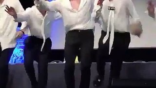 [FANCAM] BTS FANMEETING JIN CUTE FAIL TRYING TO DANCE LIKE JUNGKOOK AND JIMIN