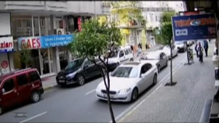 Çaldığı Paralarla Burnuna Estetik Yaptırdı