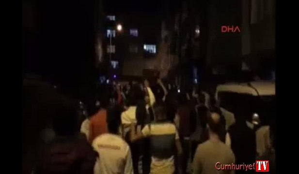 Sultangazi'de cinayetin işlendiği mahallede polis müdahalesi