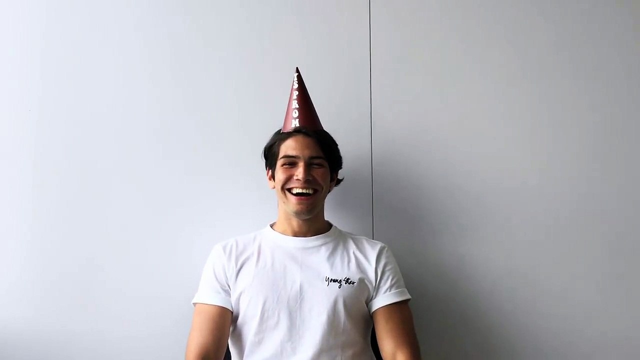 Happy Birtday Young STAR