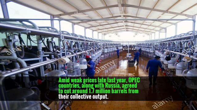 As Their Clout Wanes, Saudi Arabia and Russia Extend Oil Production Cuts