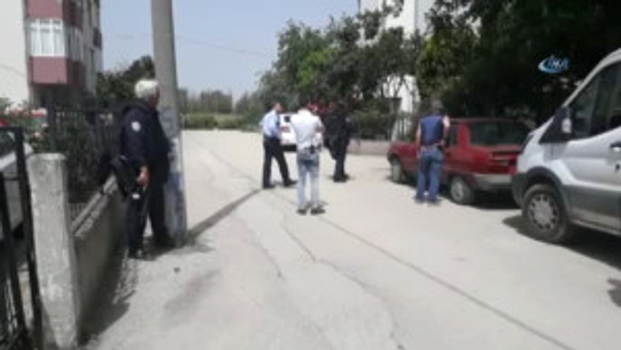 Bursa'da Rehine Krizi... Annesini ve Kız Kardeşini Silahla Rehin Aldı
