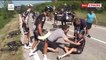Terrible chute pendant le tour d'Italie à cause dune moto mal garée