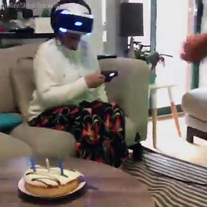 OMA UND DIE TECHNIK