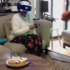 OMA UND DIE TECHNIK