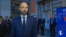 Le Premier ministre rend hommage au travail des policiers