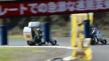 Au Japon, on peut aussi faire des courses avec les scooters des livreurs !