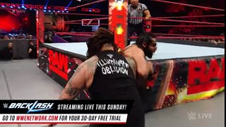 Raw 15.05.2017 - Seth Rollins vs Bray Wyatt