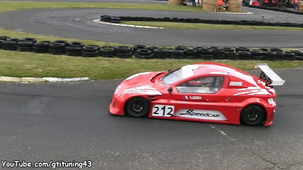Speedcar GTR sur circuit - Son et Accélérations