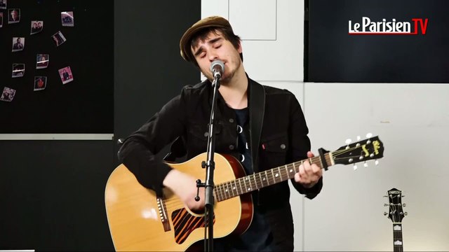 Gauvain Sers chante « Mon fils est parti au djihad » en live au Parisien