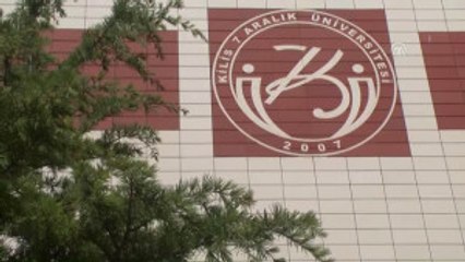 Mezuniyet Sevincini Bebeğiyle Yaşadı