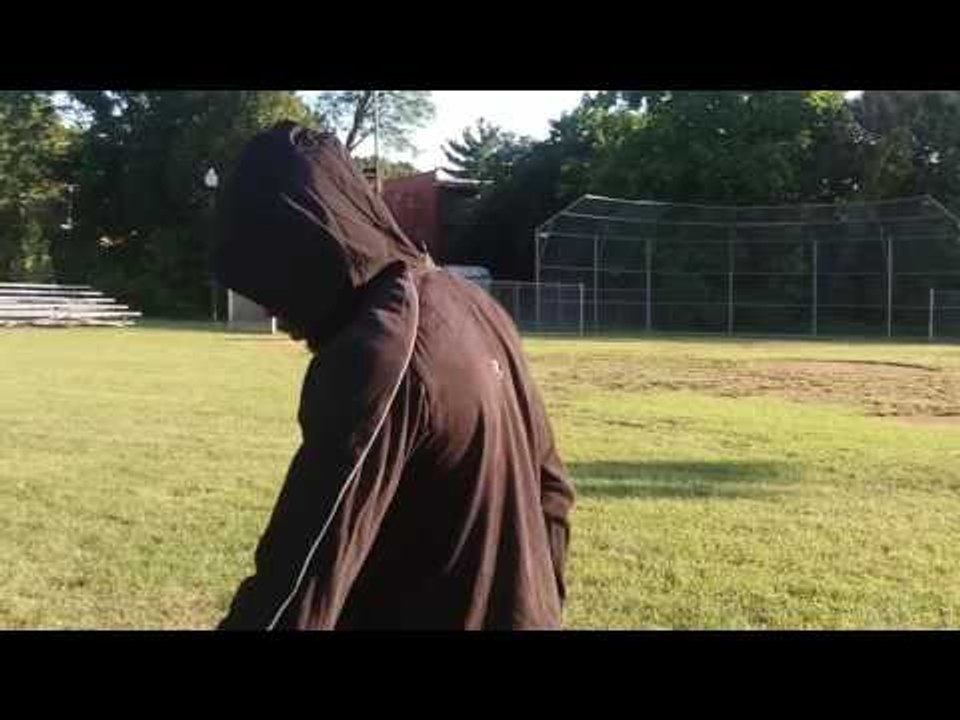 DC BOXING STAR DARON SWEET TAY WILLIAMS SHADOWBOXES OUTSIDE READY FOR LUIS GUERREROEsNews Boxing