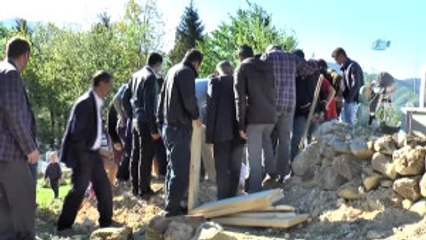 Çamaşır Makinesinin İçinde Ölü Bulunan Küçük Kızın Babası Konuştu