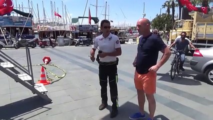 Bodrum'da "Alkol Gözlüğü" Takan Vatandaşların Zor Anları