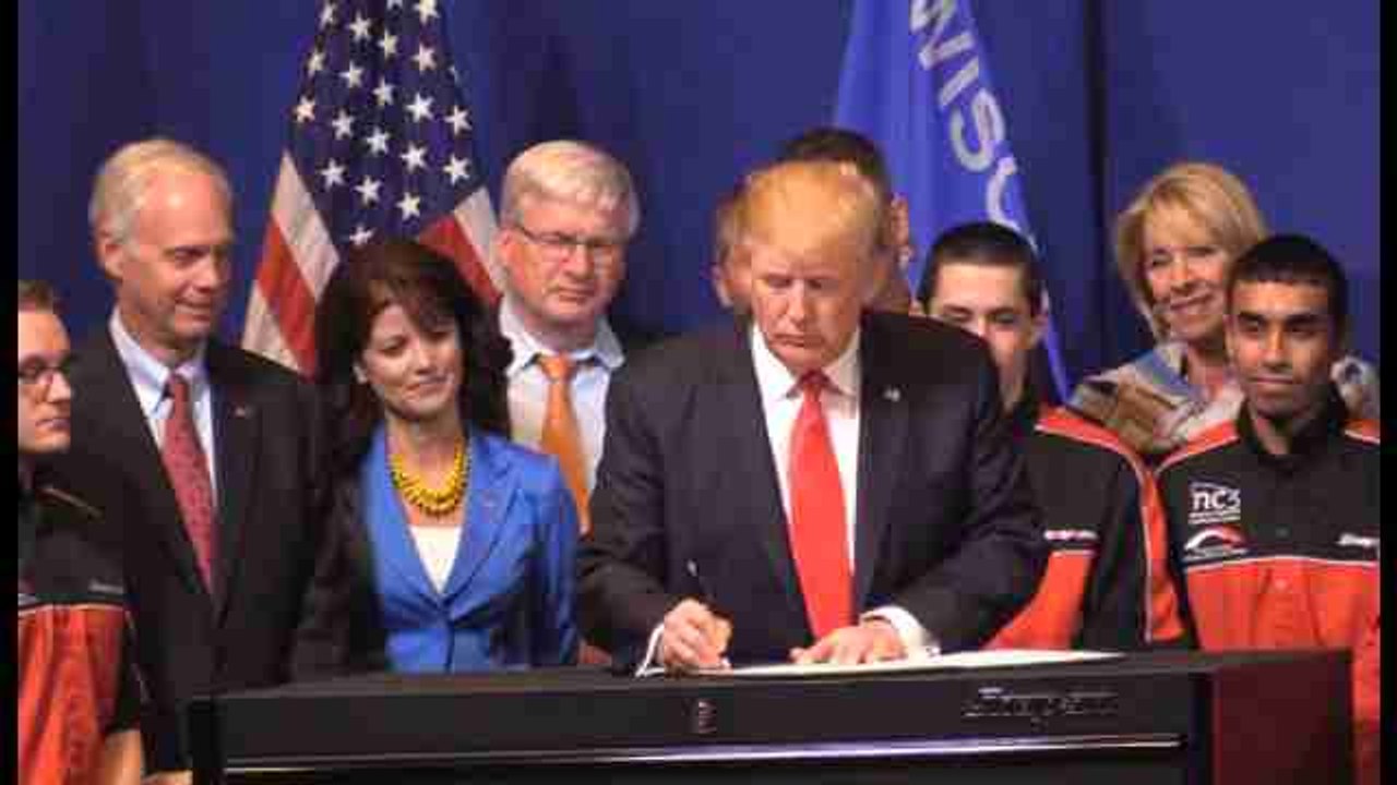 Trump pidió a Comey que cerrara investigación sobre Flynn, según el NY Times